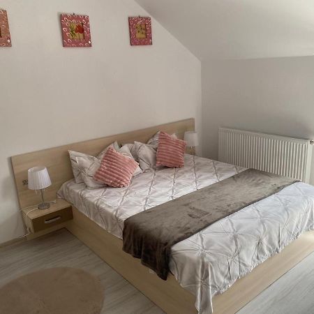 Rebeca Apartament Lugos Kültér fotó